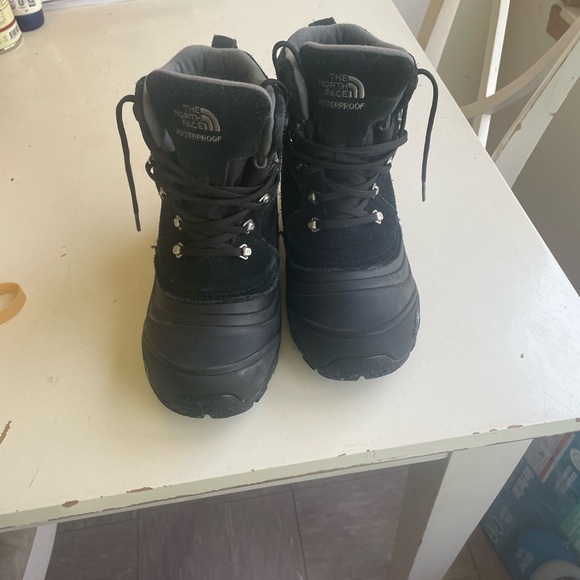 North face winter boot - Picture 3 of 4